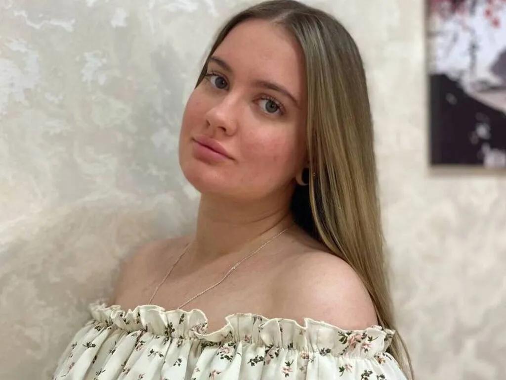 MilaCarters — > I like warm attention, sincere words and light flirting without haste. I love when I am treated with respect and care. Smiles, cozy conversations and a warm atmosphere are exactly what makes me happy. 