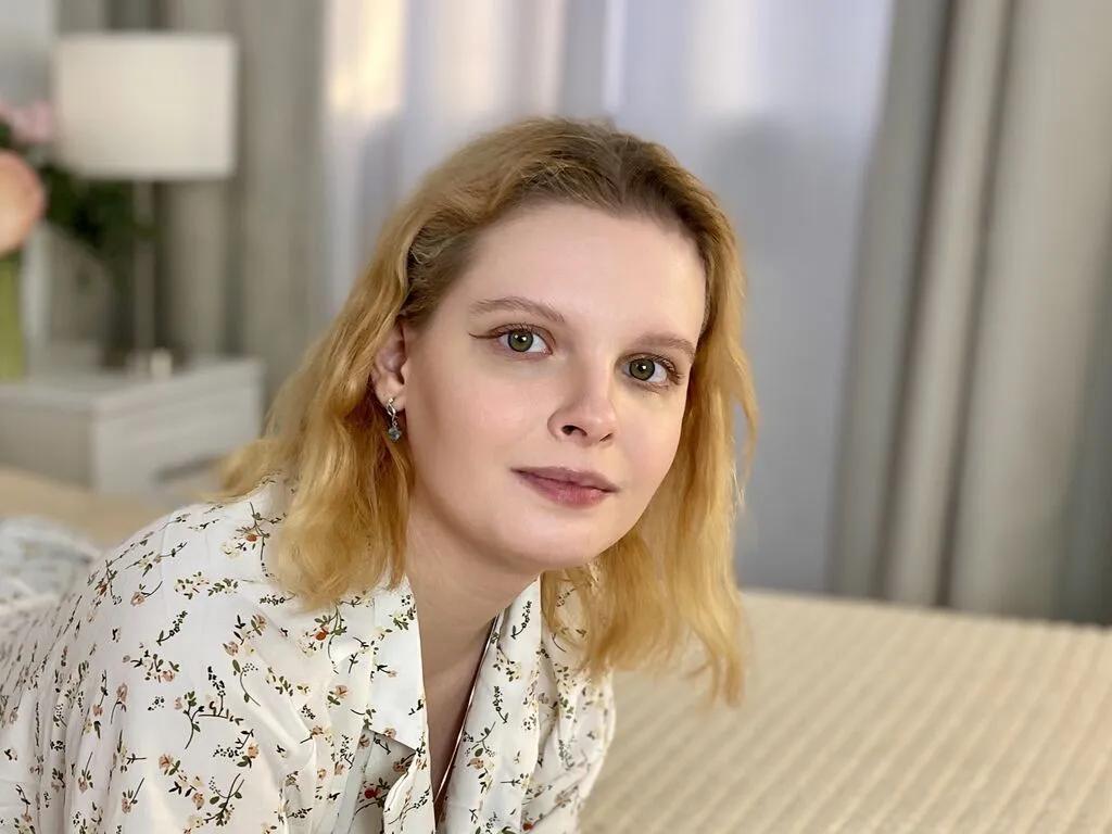 LiveJasmin StacyGlow is Freechat StacyGlow — The people I admire feel things deeper than they seem at first glance. I'm interested in experiencing electric emotions, touch, genuine smiles, and tenderness. Everything in your world is so alive, so vibrant!