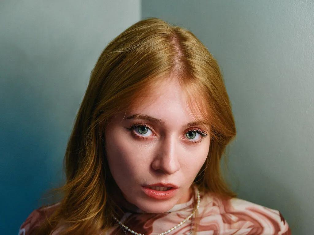 LiveJasmin TianaTinn is Freechat TianaTinn — I like chocolate ice cream, clear weather, and good music.