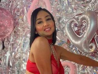 Almaa_18 on Streamate 