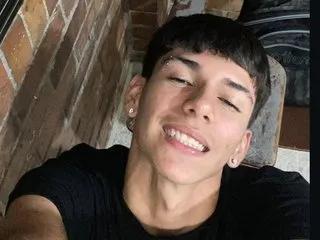 AmethystShadow18's avatar