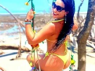 BelledeJour35 — I like to share  fantasies and have getting my sensual way to outside . To have fun while i play with my body really makes me happy !