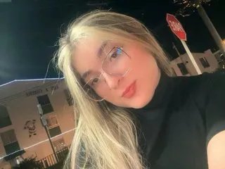 ClaireJons model from sm