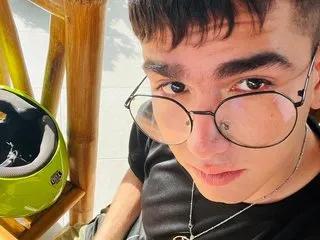 Cyrus_Wlaker's avatar