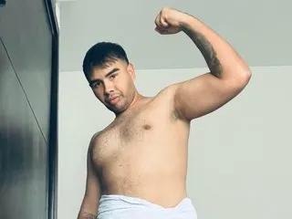 DANIBE — In my room you will find a perverted bear, I am super mind open, I know many fetishes and I like to practice, I am not an expert but if very morbid and hot, do you like perverted fat? I have toys to have fun, I also like to talk