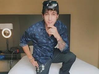 FIN_GAINS355 — In public I don't get nude. Public show is for worship and serving. If you want to see what's under the hood you'll have to take me private, and to direct ur custom kinks, take me exclusive private for 1 on 1 fun