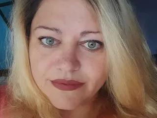 FLORR — Curvy with a daring mind, I'm here to bring your fantasies to life. Whether it's gentle caresses or fiery play, I'm ready to be your perfect escape. Dive into a world where pleasure knows no bounds and every desire is fulfilled.