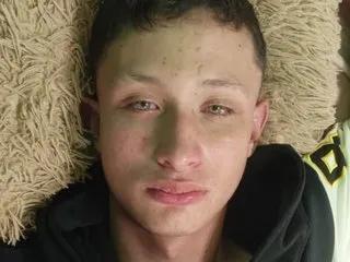 Garuo_18 — Group on Streamate