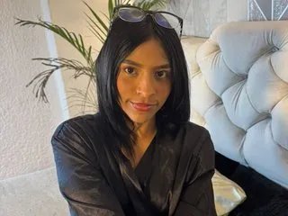 LesliePetit — In my living room you will find a thin girl, who likes to dance, do strippers, with nice breasts, I touch myself and I guide well, I do a little of everything, ask me and we will experiment together