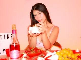 littleezoee on Streamate 