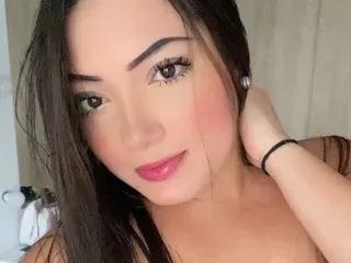 medusa_jk — En mis espect?culos me encanta jugar con la imaginaci?n y los sentidos. Puedo ser dulce y provocadora, o atrevida y dominante... depende de c?mo te comportes conmigo. Uso juguetes, juego con mi voz, con mis gestos, con tus deseos.