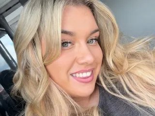 MelodyxxUK — Sexy Busty Babe, Looking for some Horny Fun. I love showing my body to you sexy men. My boobies and bum are the star of the show. I have my vibe switched on at all times.