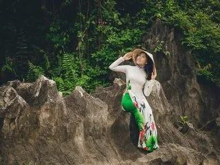 MiaTrang — Group on Streamate