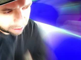 Streamate MickDollz is Group MickDollz — Si vous ?tes voyeurs ou juste curieux venez m'observer pendant que je me donne du plaisir seul ou accompagn? d'une de mes poup?es r?alistes.