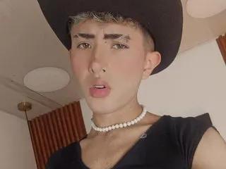 NoaHunter — In my show you'll find sweetness and naughtiness together. I love teasing, playing with my body, dancing sensually, and making you smile while enjoying a playful, erotic femboy full of energy
