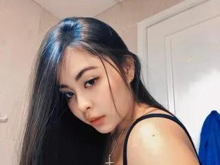 Streamate SaraVegass is Group SaraVegass — In my show, I'll invite you to lose yourself with me... between soft sighs, sweet moans, and caresses that glide timidly until they become pure desire.