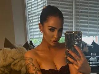 VelvetVonBlack_UK — Dark-Haired UK  New Model | Tattoos, Tease & Irresistible CharmTattooed, sexy, and ready to captivate. Whether you crave teasing, intimacy, or wild fun, I'll be your UK fantasy girl who knows exactly how to make your night unforgettable.