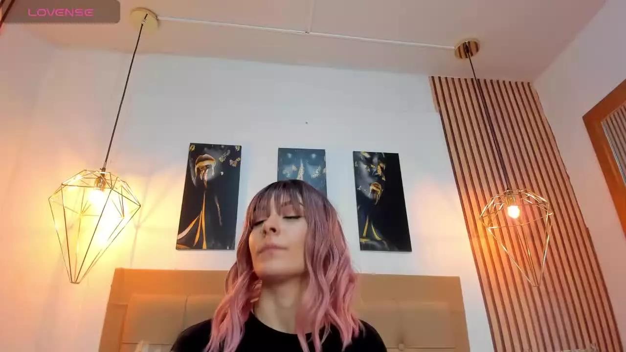 AlesziaRose on Streamray 