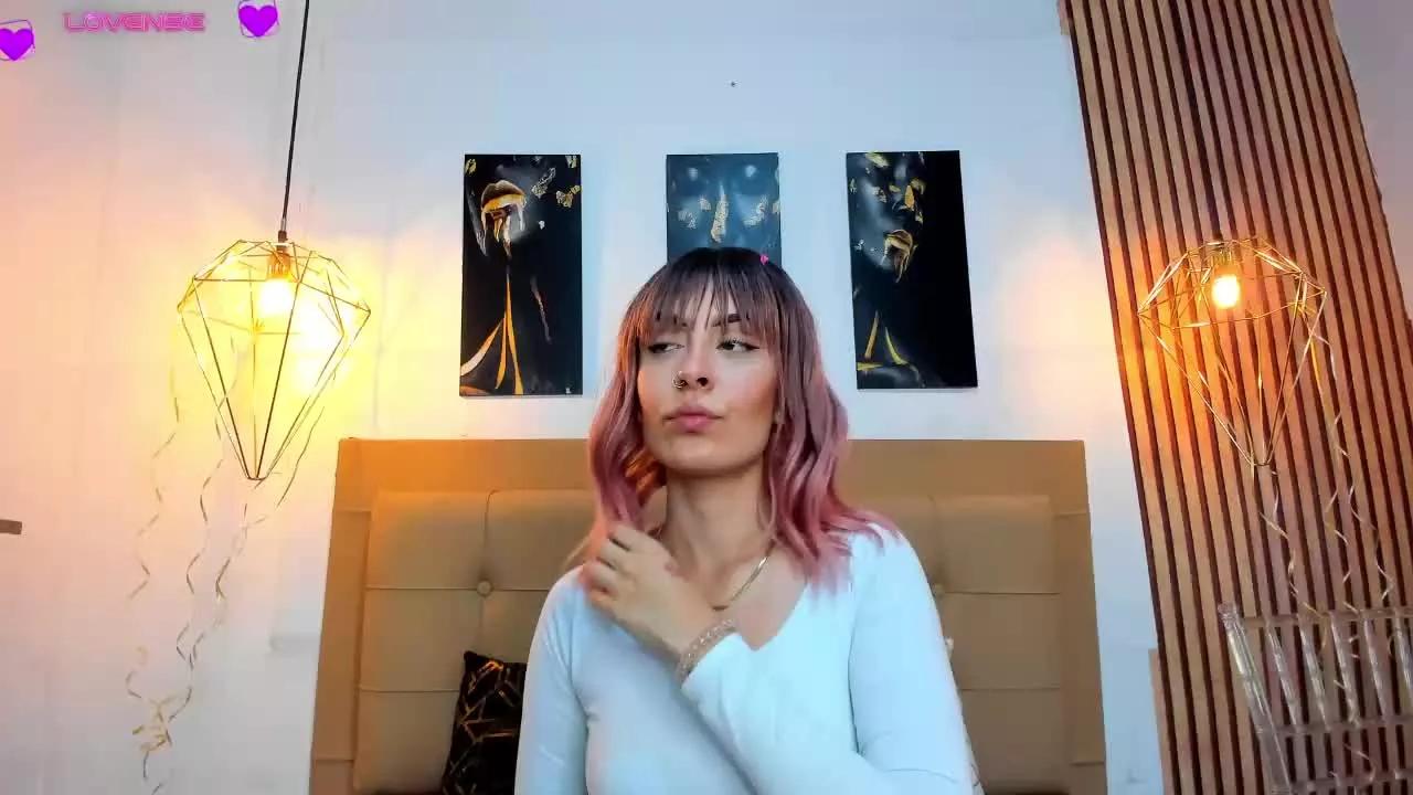 AlesziaRose on Streamray 