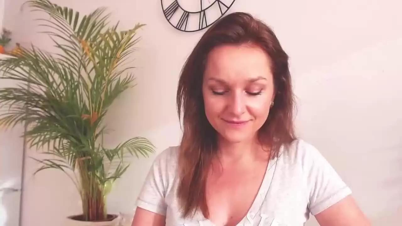 AliciaTease on Streamray 