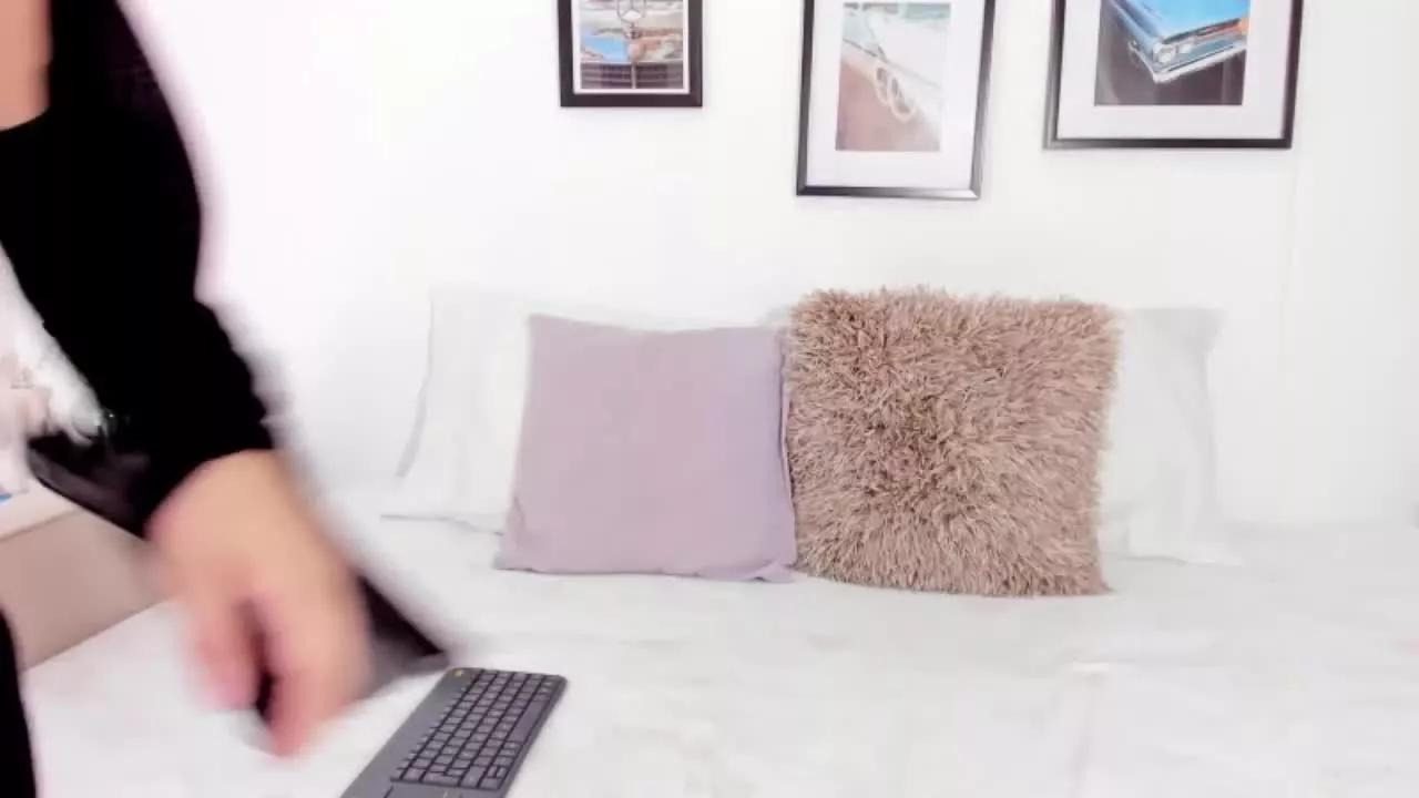 AprilRusso on Streamray 