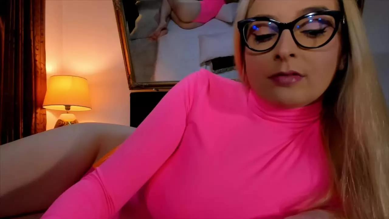 arabellashiny on Streamray 