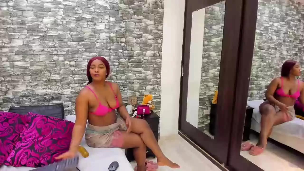 ArianaBlack on Streamray 