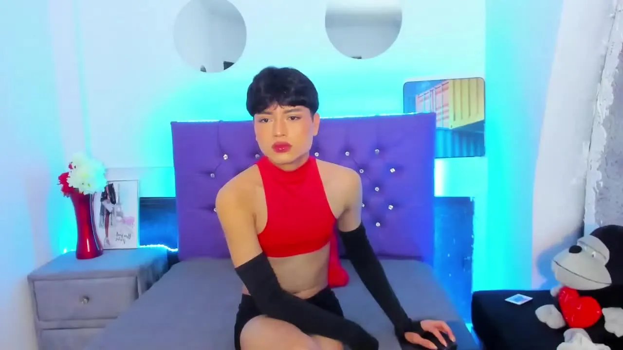 Ariel_evans69TS on Streamray