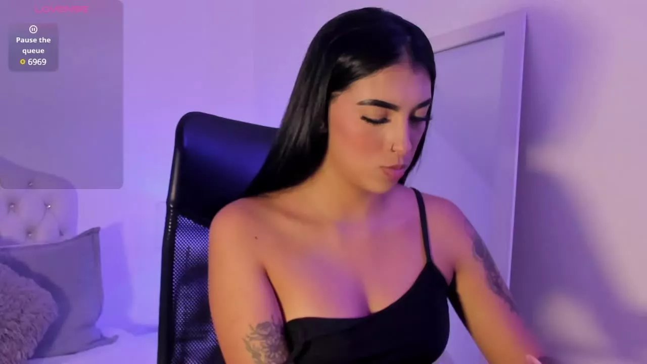 AriRobertt on Streamray 