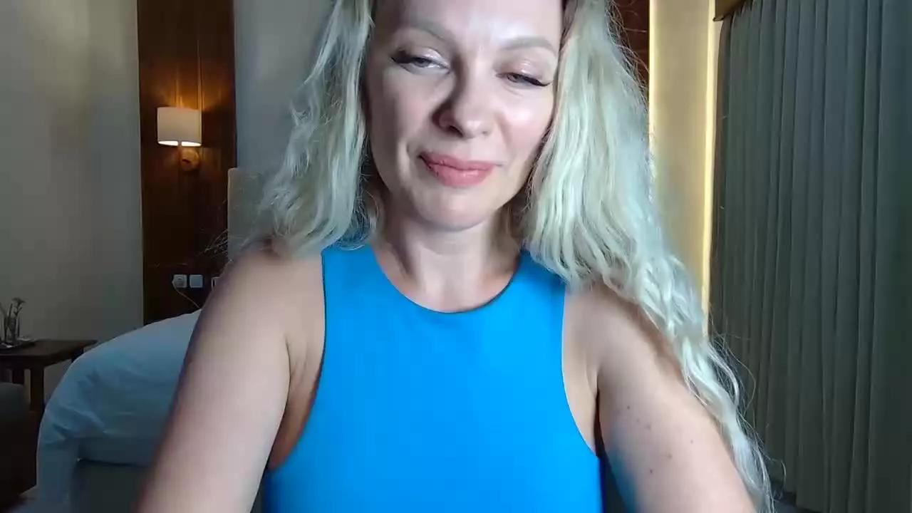 beautifulkollettee on Streamray 