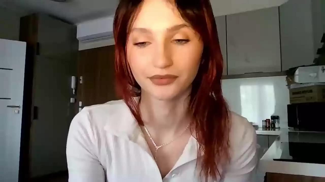 CarmelinaDream on Streamray 