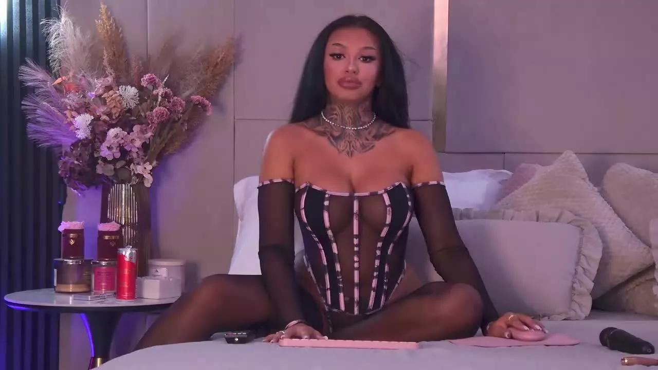 CherrieMadison on Streamray 