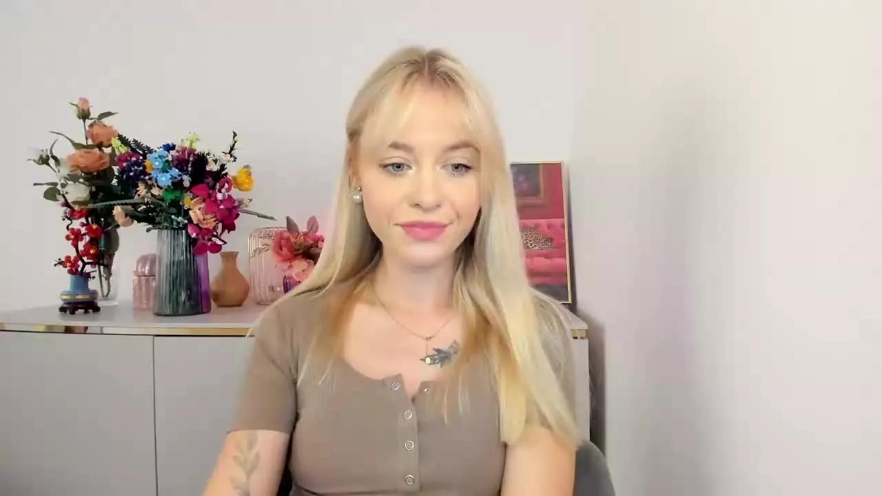 CindyUnique on Streamray 