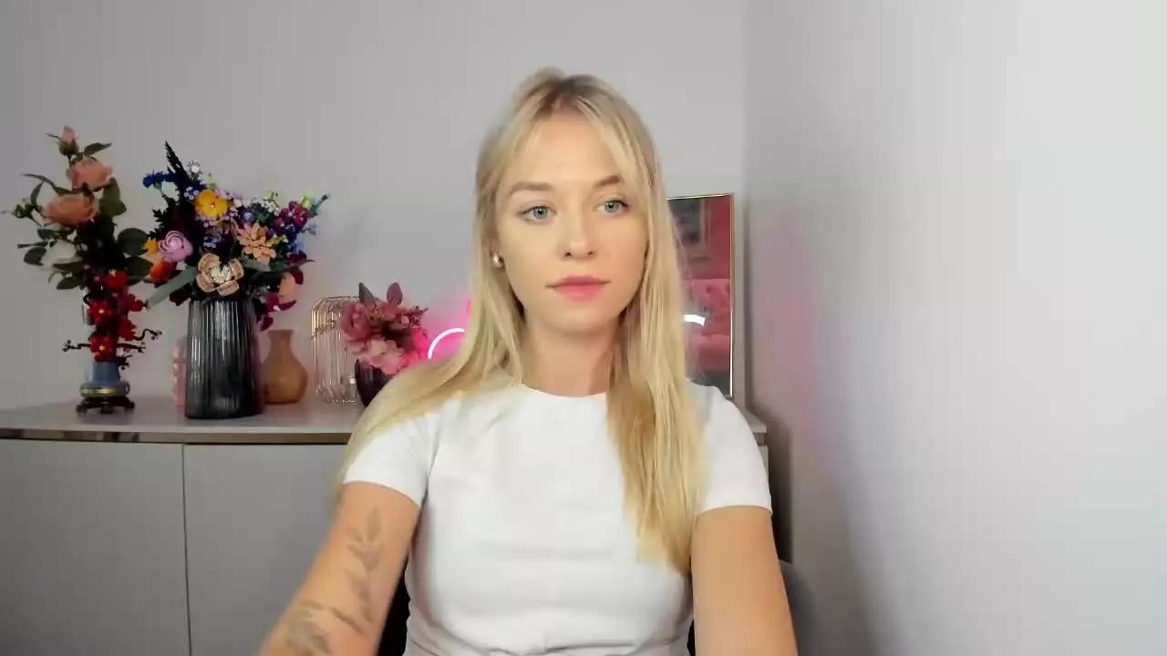 CindyUnique on Streamray 