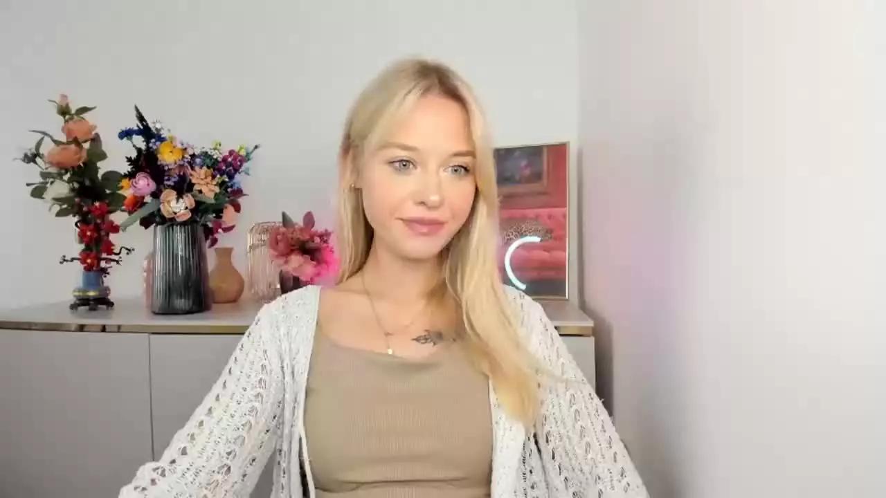CindyUnique on Streamray 