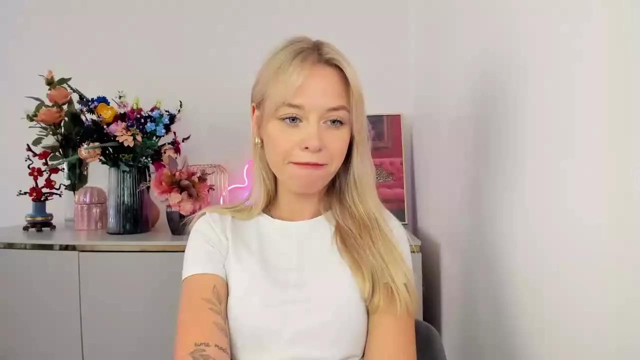 CindyUnique on Streamray 