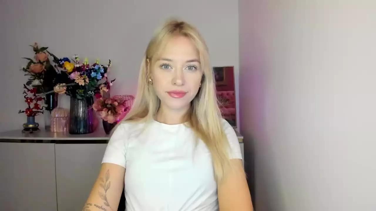 CindyUnique on Streamray 