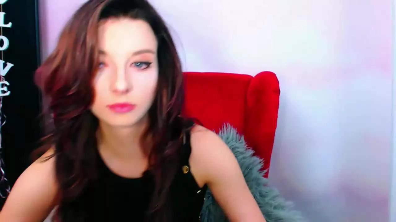 DominaLuna on Streamray 