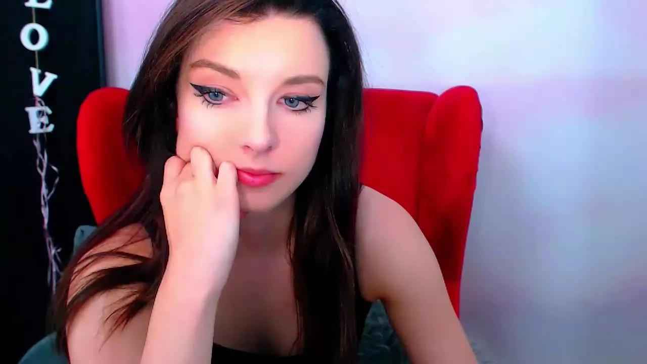 DominaLuna on Streamray 