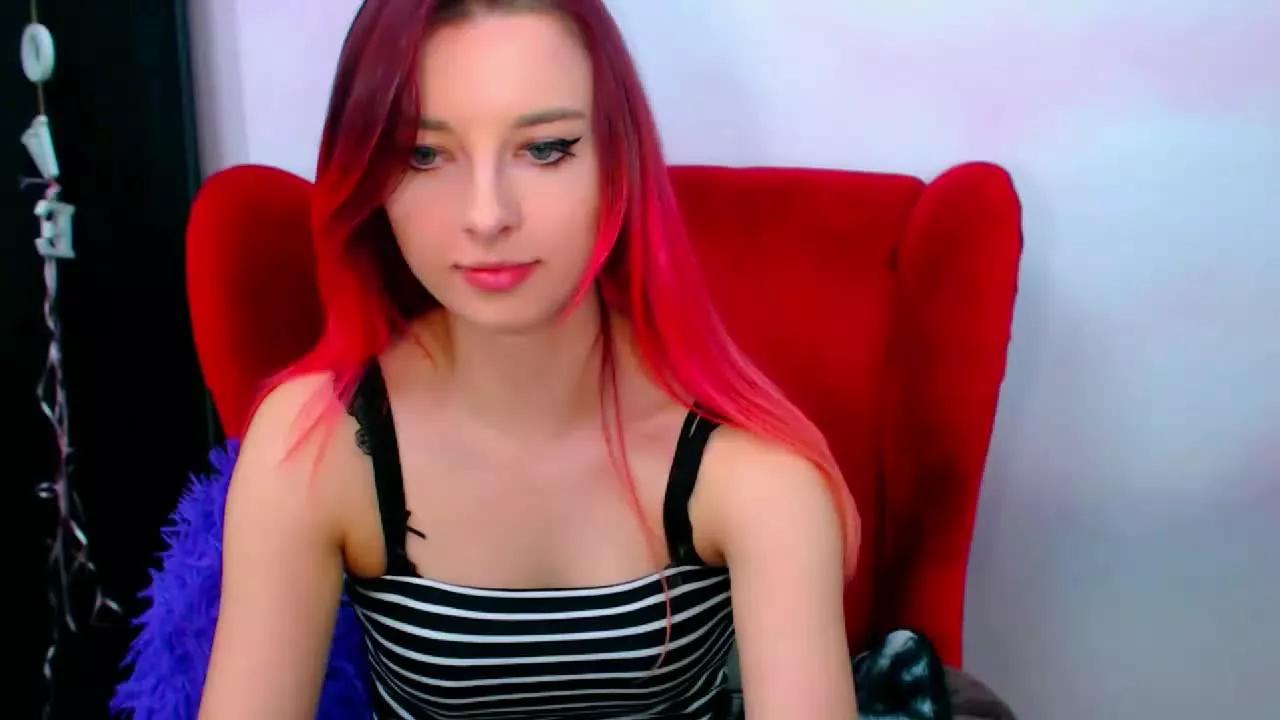 DominaLuna on Streamray 