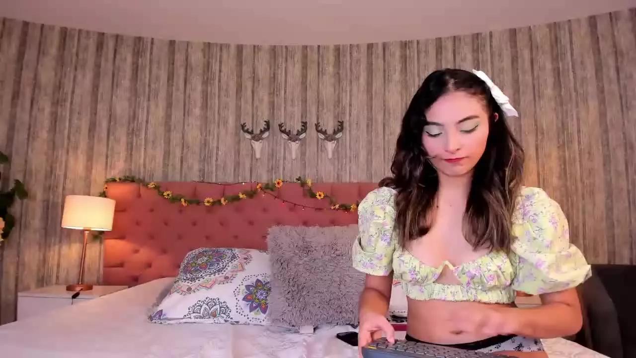 EleanorMussi on Streamray 