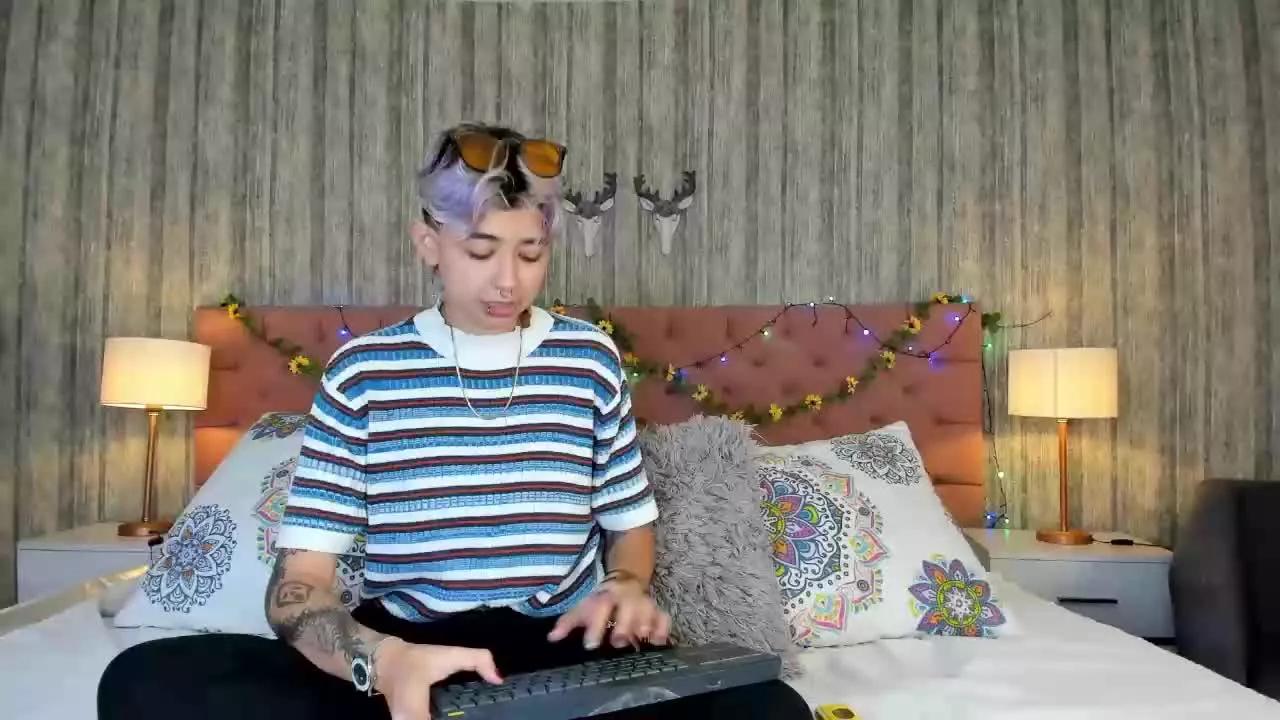 EleanorMussi on Streamray 