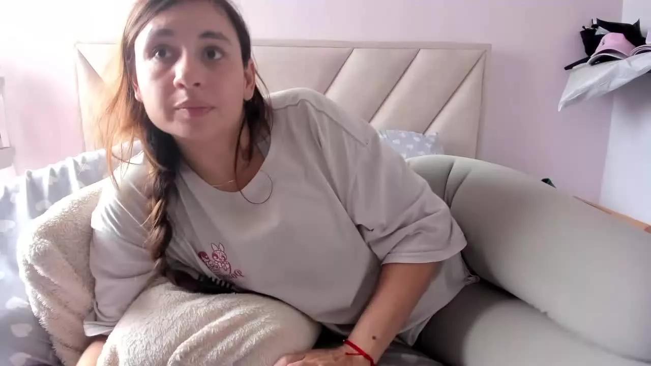 EliceCruz on Streamray 
