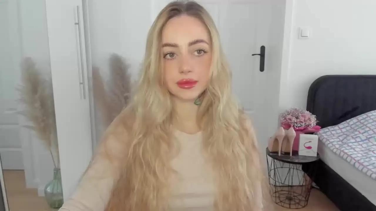 Freechat FlowerCoralie on Streamray