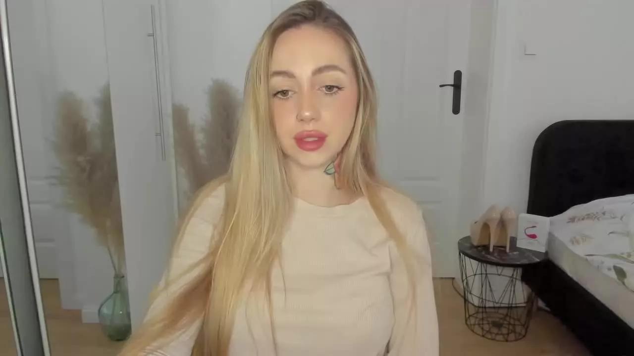 Freechat FlowerCoralie on Streamray