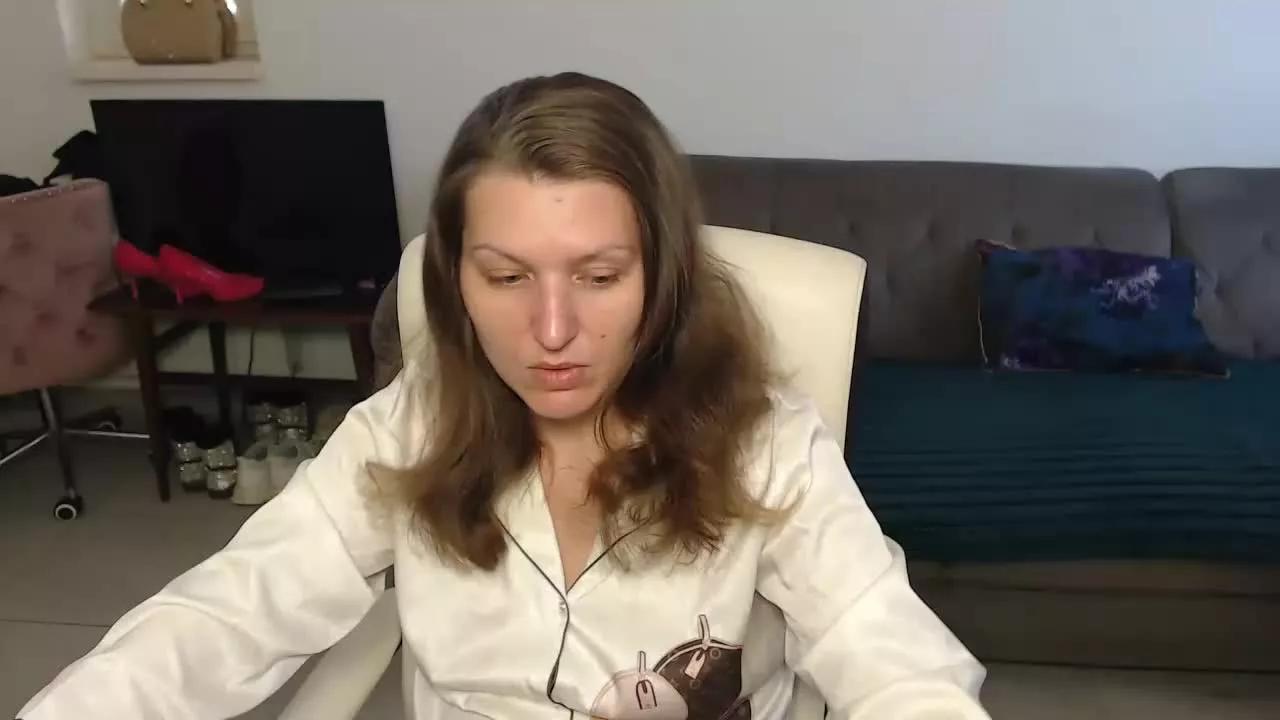 GlamyWife on Streamray 