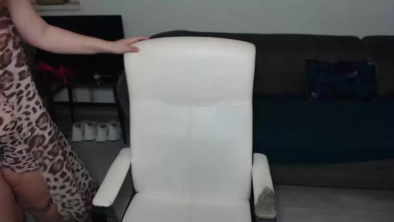 GlamyWife on Streamray 