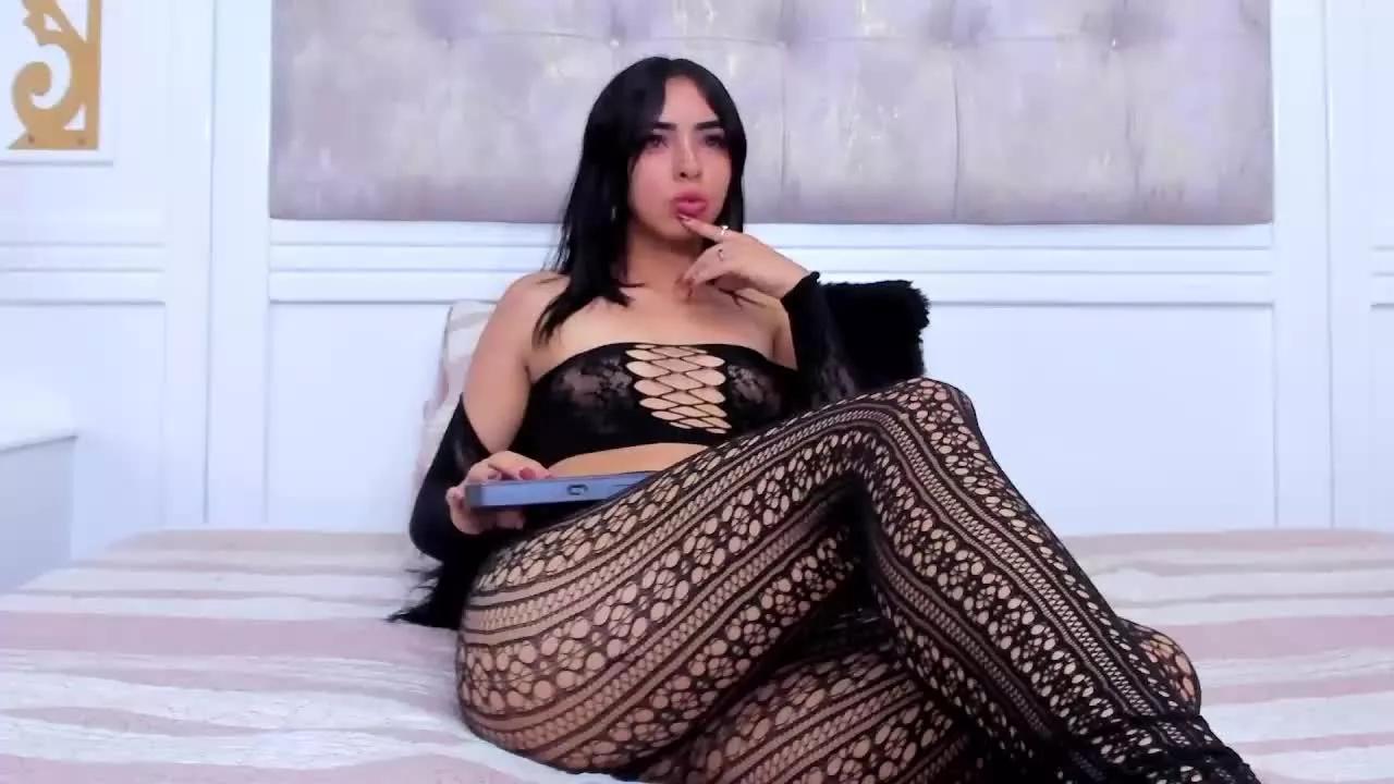 IsabellaLins on Streamray 