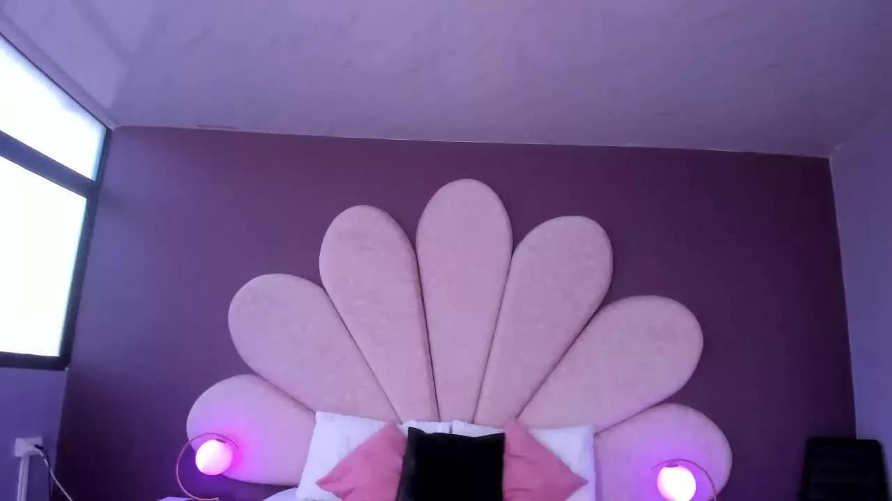 LiaBlossom on Streamray 