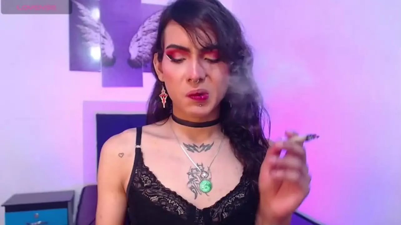 lilithnyx06TS on Streamray